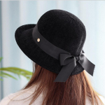 S&uuml;gis- ja talvine &scaron;enillibasseini m&uuml;ts Briti silindrim&uuml;ts Kootud kalamehem&uuml;ts Naiste tudengite moodne vibuk&uuml;bar One size