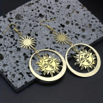 Kuldse P&auml;ikese disainiga rippuvad k&otilde;rvar&otilde;ngad Boheemlaslikult elegantsed sulamist ehted &Otilde;rnad naiste kingitused igap&auml;evaseks kandmiseks kollane