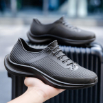 Meeste ja naiste moodsad l&uuml;hikeste varrukatega hooajalised libisemisvastased k&ouml;&ouml;gijalatsid 44 must