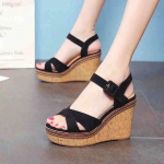 Naiste suvesandaalid Korea universaalsed paksu tallaga platvormkingad Kiilkontsaga avatud varbaga k&otilde;rge kontsaga sandaalid Mugavad vabaaja sandaalid 40 must