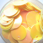 DIY lahtised &uuml;mmargused k&auml;sit&ouml;&ouml;, 16 mm sinised pailletid, l&auml;ikivad litrid unikaalsed kollane