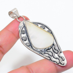 Natural Mother Of Pearl Gemstone 925 Sterling Silver Jewelry Pendant 2.88 n0g47