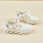 Step on Shit Hingavad v&otilde;rktossud Naiste suvised Uued v&otilde;rgust &otilde;&otilde;nsad valged kingad Pehme tallaga jooksujalatsid 36 beež