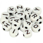 Perle D&eacute; Alphabet 7mm blanc et noir 300 pi&egrave;ces