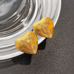 Elegant Retro Hammer-Pattern Love Earrings: Trendy Hong Kong Style for Women kuld