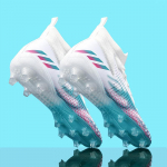 Uued suured jalgpallikingad, meeste ja laste krambid, kunstmuru naelikud, k&otilde;va tallaga jalgpallikingad, k&otilde;rge s&auml;&auml;rega tossud 45