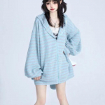 Y2k s&uuml;gis armsad lahtised triibud j&auml;nesek&otilde;rvad, kootud kapuutsid Naiste kapuutsiga lukuga kampsunid kampsun mantel Kpop kawaii riided One size must