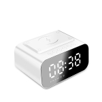 Multifunktsionaalne &auml;ratuskell Bluetooth-k&otilde;lar Traadita laadija FM-raadio USB-m&auml;lupulga ja TF-kaardi m&auml;ngija valge