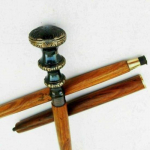 Kogutav antiikse v&auml;limusega messingist k&auml;epide k&auml;sitsi valmistatud vintage-stiilis viktoriaanlik jalutuskepp puust kepp