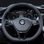 Kohandatud k&auml;sitsi &otilde;mmeldud auto roolikattekate Volkswagen VW Magotan Passat Sagitar Variant Tharu Tayron jaoks Ehtne nahk gray