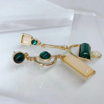 Klassikalised geomeetrilised k&otilde;rvar&otilde;ngad naistele Akr&uuml;&uuml;lkivist seguga sobitatud kokteilik&otilde;rvar&otilde;nga ehted roheline