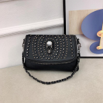 Uue disainiga naiste &otilde;lakott Vintage Punk Skull Tote Black Nahast Crossbody kotid Moodne Rivet Hot INS Suurep&auml;rane kvaliteet must