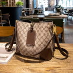 Mood 2024 Naiste kandekott Disainerid Luksuslikud k&auml;ekotid Tr&uuml;kitud &auml;mber Lihtne naiste kott Kuulus br&auml;nd &Otilde;lakott Daamide kandekotid khaki