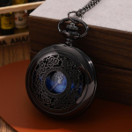 Meeste moekas ja peen &ouml;ise taeva sihverplaadi disain &otilde;&otilde;nsa kvartsist taskukellaga, ideaalne valik kingituseks