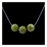 Pierres et Min&eacute;raux. Collier 3 perles Serpentine 8 mm Chaine en acier inoxydable. roheline