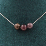 Pierres et Min&eacute;raux. Collier 3 perles Rubis de Mogok, Birmanie, Myanmar. Qualit&eacute; 2A 8 mm Collier femmes, hommes. Taille personnalis