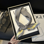 Dekoratiivne lihtsa tekstuuriga siidisall, naiste uus stiil, kevad- ja s&uuml;gissuvine mood, mitmek&uuml;lgne pear&auml;tt, t&ouml;&ouml;sall 70*70cm punane