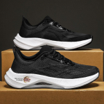 Uued jooksujalatsid Maratonijooksuks S&uuml;sinikplaadiga Meeste spordijalatsid Libisemiskindlad Amortiseerivad Tennise Cross-trainingu Jalatsid Maastikujalatsid 45