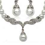 Pruudi naiste kaelakee Faux Pearl Rhinestone v&otilde;lusid pulmak&otilde;rvar&otilde;ngad ehete komplekt kuld