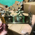 Kuninglik k&auml;sit&ouml;&ouml; keskaegne kroon, soomuskroon, kuningakroon, kuninganna kroon Parim kingitus