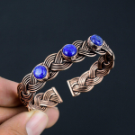 Lapis Lazuli v&auml;&auml;riskivist k&auml;sitsi valmistatud puhtast vasest traat&uuml;mbrisega ehted reguleeritav k&auml;ev&otilde;ru tema jaoks Adjustable