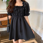 Suvine seljata plisseeritud volangidega ruudukujuline kaelusega mullivarrukatega kleit A-joonega puhas must vabaajakleit XL must