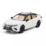 1/24 Scale Toyota Camry sulamist automudel Valguse heliefektiga valatud autom&auml;nguasjad poistele S&uuml;nnip&auml;evakingitus Lastele M&auml;nguasjad Autokollektsioon valge