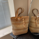 Naiste stiilne kootud &otilde;lakott, &otilde;&otilde;nestatud punutisekott K&auml;sitsi kootud kandekott Naiste reisik&auml;ekotid reisimiseks 34x8x30cm beež