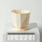 Plastist lillepotid sise- ja v&auml;listingimustesse, suure l&auml;bim&otilde;&otilde;duga lillepotid, sukulentsed taimed, rohelised taimed S