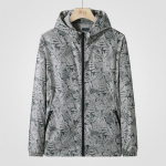 Meeste suvised j&auml;&auml;siidist p&auml;ikesekaitsekreemid Meeste kerged ja &otilde;hukesed spordijakid Meeste vabaajar&otilde;ivad 4XL