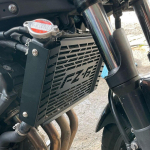 Yamaha FZ6 jaoks FAZER 2007 2008 2009 2010 Mootorratta alumiiniumist tarvikud Radiaatori kaitsev&otilde;re kaitsev&otilde;re kaitsev B BLACK