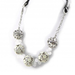 Les Tr&eacute;sors De Lily [H9873] - Collier Cr&eacute;ateur 'Sina&iuml;' blanc ivoire argent&eacute; beež