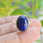 Lapis Lazuli s&otilde;rmus, ovaalne s&otilde;rmus, s&uuml;nnip&auml;evakink, pilkup&uuml;&uuml;dev s&otilde;rmus, kabo&scaron;ons&otilde;rmus, k&auml;sit&ouml;&ouml;s&otilde;rmus, naiste s&otilde;rmus, kingitus talle, kihiliseks kandmise s&otilde;rmus 12