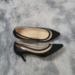 Uued matt kingad naiste terava varbaga, punase p&otilde;hjaga madala kontsaga pumbaga naiste kingad, t&ouml;&ouml;karj&auml;&auml;r, kevad-s&uuml;gis kingad 35 must