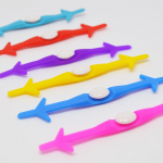 NR.8 12tk Silikoonist kingapaelad Elastsed helendavad kingapaelad ilma sidemeteta Lapsed T&auml;iskasvanutele Unisex Laisk Pits Moepidu Kummist kingapael 12Pcs sinine