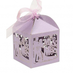 20 tk v&auml;ljal&otilde;igatud liblikas kommikarbid Mrs. pulmapeo soositud &scaron;okolaadikohver helelilla v&auml;rv