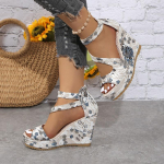 Naiste Suvine Uus Mood &Uuml;mara Ninaga Disainer Paks P&otilde;hi Libisemiskindlad Sandaalid Vabaaja V&auml;lisjalatsid Mugavad Naiste Sussid 36 punane