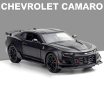 Diecast 1:24 Chevrolet Camaro sulamist sportautomudeli heli ja valgust tagasit&otilde;mmatavat metallist s&otilde;idukimudeli m&auml;nguasju lastele poistele kingitused must
