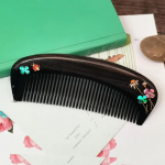 P&auml;rlmutter-inkrustatsiooniga kunst Naturaalne sandlipuu kamm Naturaalne puidustruktuur Peene hambaga juuksekamm Antistaatiline Peanaha massaaž Kingitus