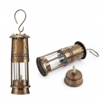 Klassikaline messingist v&auml;ikelamp, merelaeva latern, hele laterna sisekujundus, meres&otilde;idukeelne kodukaunistus