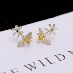 Caoshi esteetilised lillemesilase kujuga k&otilde;rvar&otilde;ngad naistele trendikad ehted, igap&auml;evaselt kantavad &otilde;rna disainiga kingitus naistele &scaron;ikid aksessuaarid