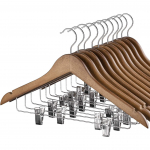 12 komplekti kvaliteetseid puidust &uuml;likonnariideid Klambritega seelikuriideid t&auml;ispuidust p&uuml;kste riidepuud Naturaalse sileda viimistlusega Premium puidust riidepuud