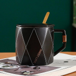 Lihtne p&otilde;hjamaises stiilis moodne geomeetriaga kruus Veetass Keraamiline kohvitass Hommikus&ouml;&ouml;gitass roosa