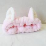 Armsad kassik&otilde;rvad, juukser&otilde;ngad, elastsed juukseklambrid, peapael, meigivahendid, pesutarvikud sinine