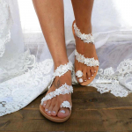 luksuslik 2024 Trend Uus Naiste Rooma N&ouml;&ouml;rp&auml;rliga Sandaalid Elegantne Sandaal Mood Suur Suurus 42 43 Lamedad Kingad Suvi Bohemia Slip-on 35 valge