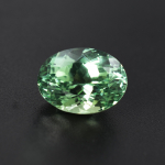 7.67 Ct SERTIFITSEERITUD Looduslik Safiir T&auml;iuslik Ovaalne Lihv Sinakasroheline Lahtine V&auml;&auml;riskivi 12.4 mm approx roheline