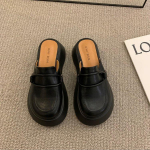 Pane muffinile, paksu p&otilde;hjaga Baotou poolsussid, naised kannavad suvel v&auml;ljas sandaale 40 must