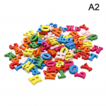 K&auml;sitsi valmistatud isetehtud kodukaunistus kaunistused K&auml;sit&ouml;&ouml; V&auml;rvilised puitlaastud V&auml;rvilised ripatsid