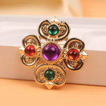 Vintage barokkstiilis &otilde;ukonnastiilis ristiv&auml;rviline aarepross Naiselikkusn&otilde;eltega pross ehetega