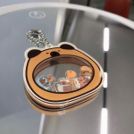 Capybara armas jalas ripats-v&otilde;tmehoidja akr&uuml;&uuml;list hea v&auml;limusega paarimudel kingituseks headele s&otilde;pradele